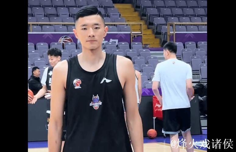 北控男篮分享北控&山东踩场片段：今晚19-35比赛正式打响